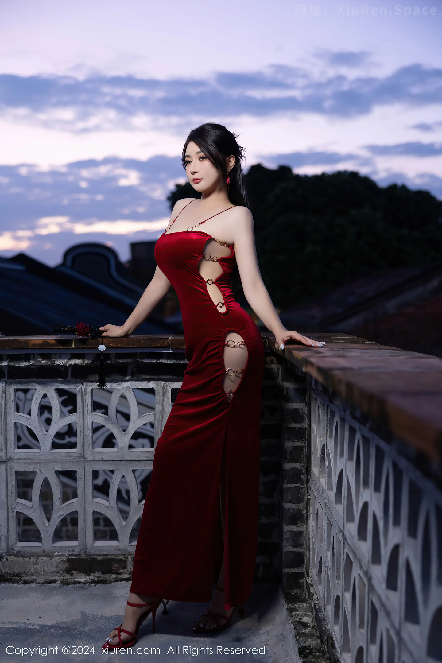 图片[4]-[XiuRen秀人网] VOL.9327 模特凯竹Quinn红色露肩礼裙+红色情趣蕾丝秀曼妙身姿诱惑写真87P-秀人网官方网站